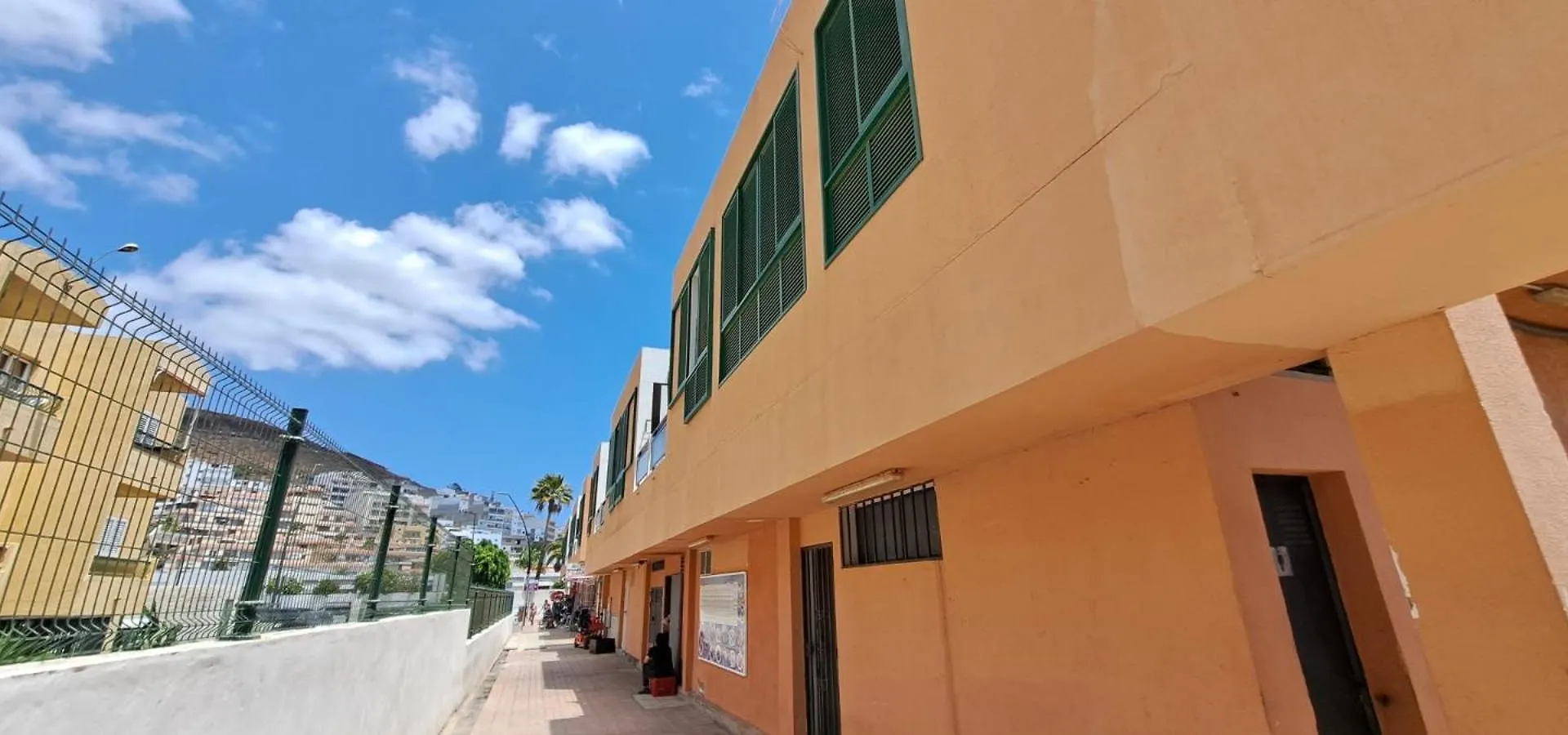 Апартаменты Apartamento Playa Las Vistas Арона