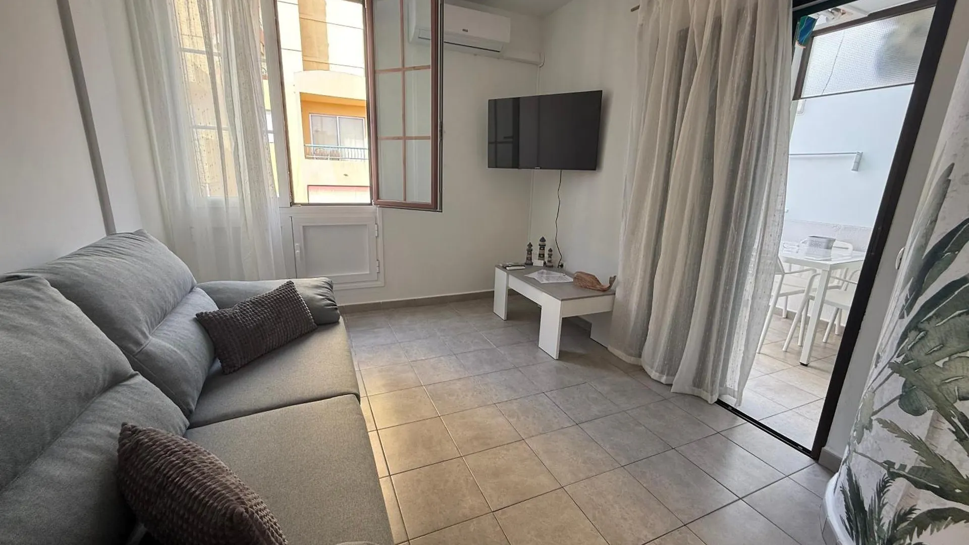 Apartamento Playa Las Vistas Арона